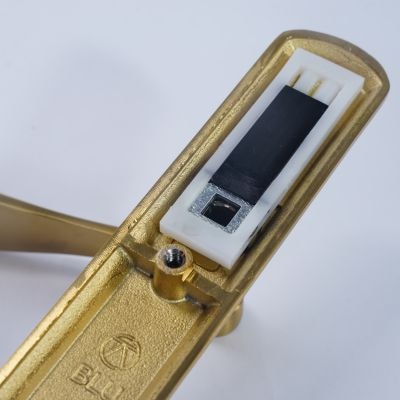 dual sprung lever door handle