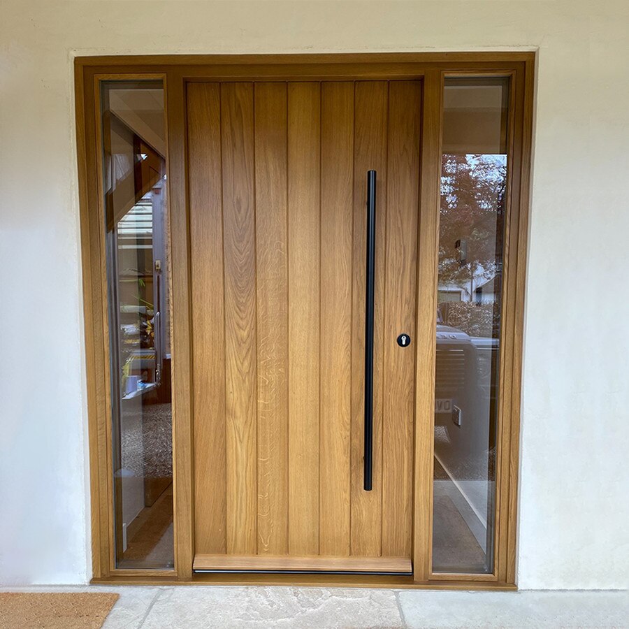 entrance pull handle black