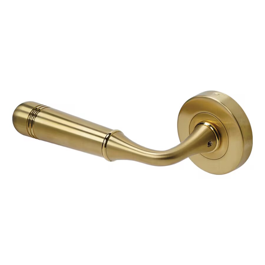 lever door handle on round rose