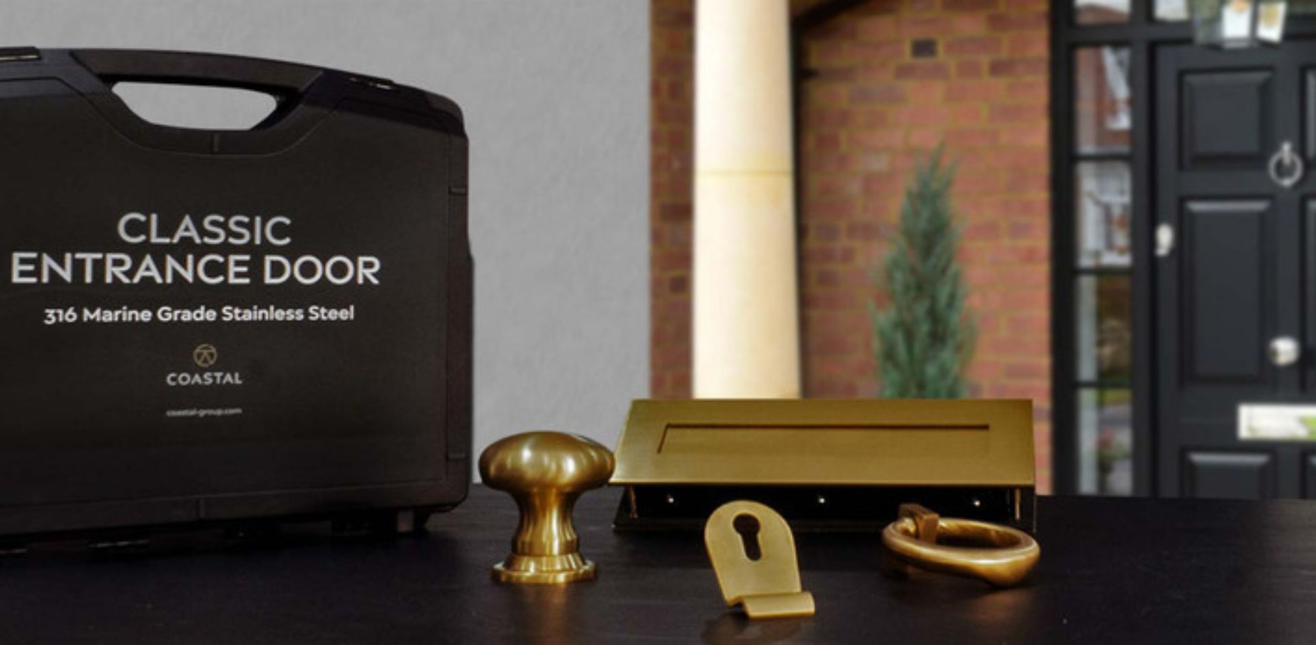 A quicker and easier way to choose door hardware