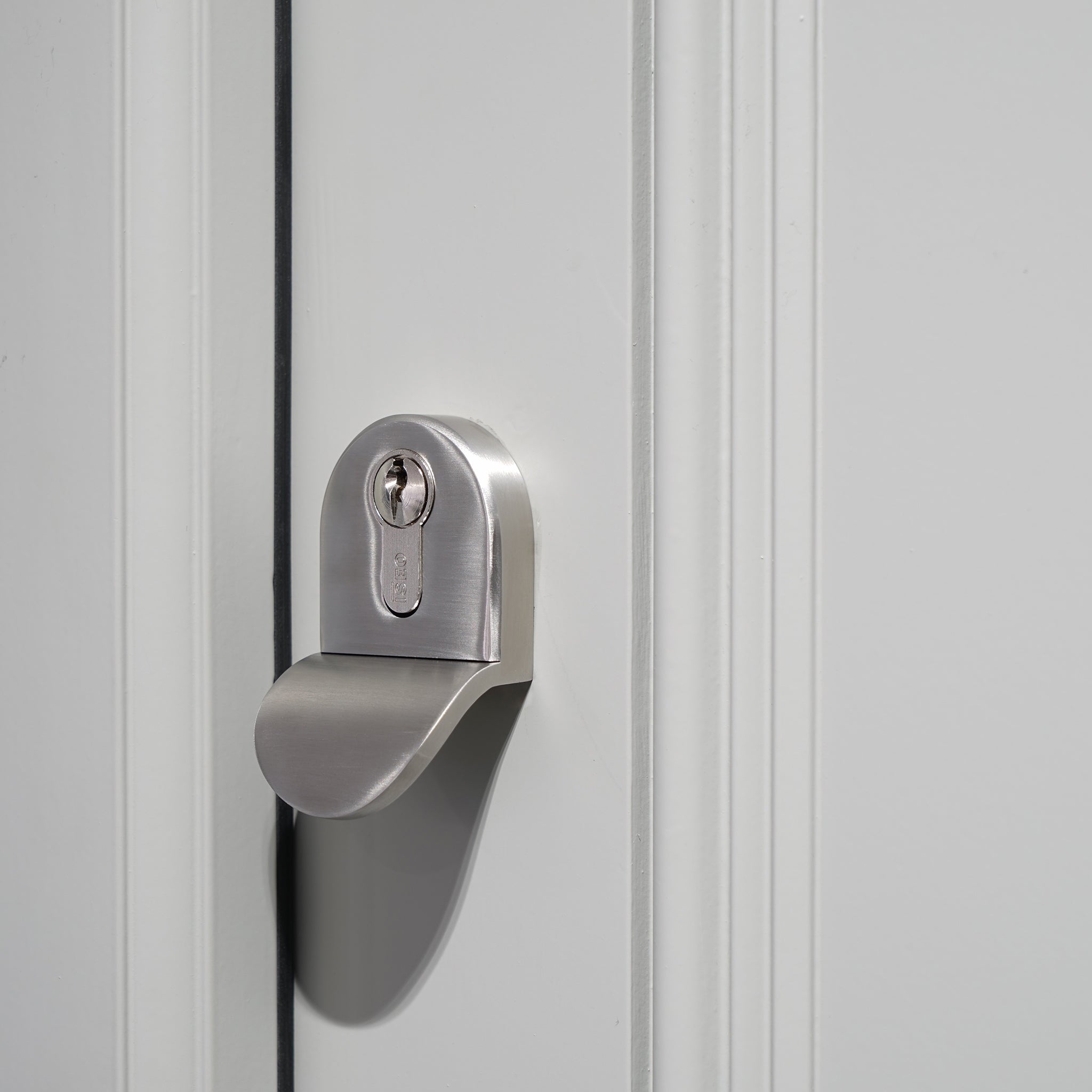 Contemporary Euro Cylinder Pull | Satin Stainless Steel
